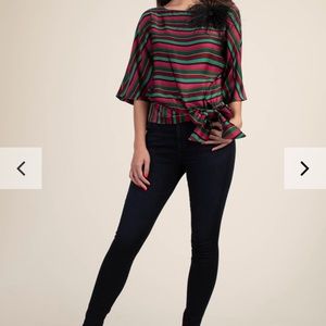 NWOT Farrah High-Rise Skinny Ankle Jeans